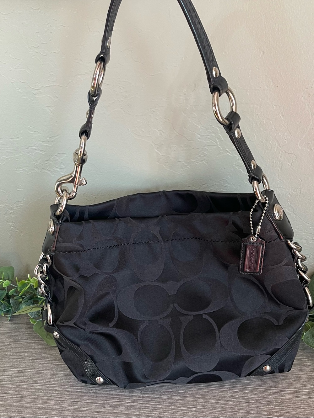 Coach Y2K Vintage Medium Carly Shoulder Bag 10619 Black Signature Jacquard Brass